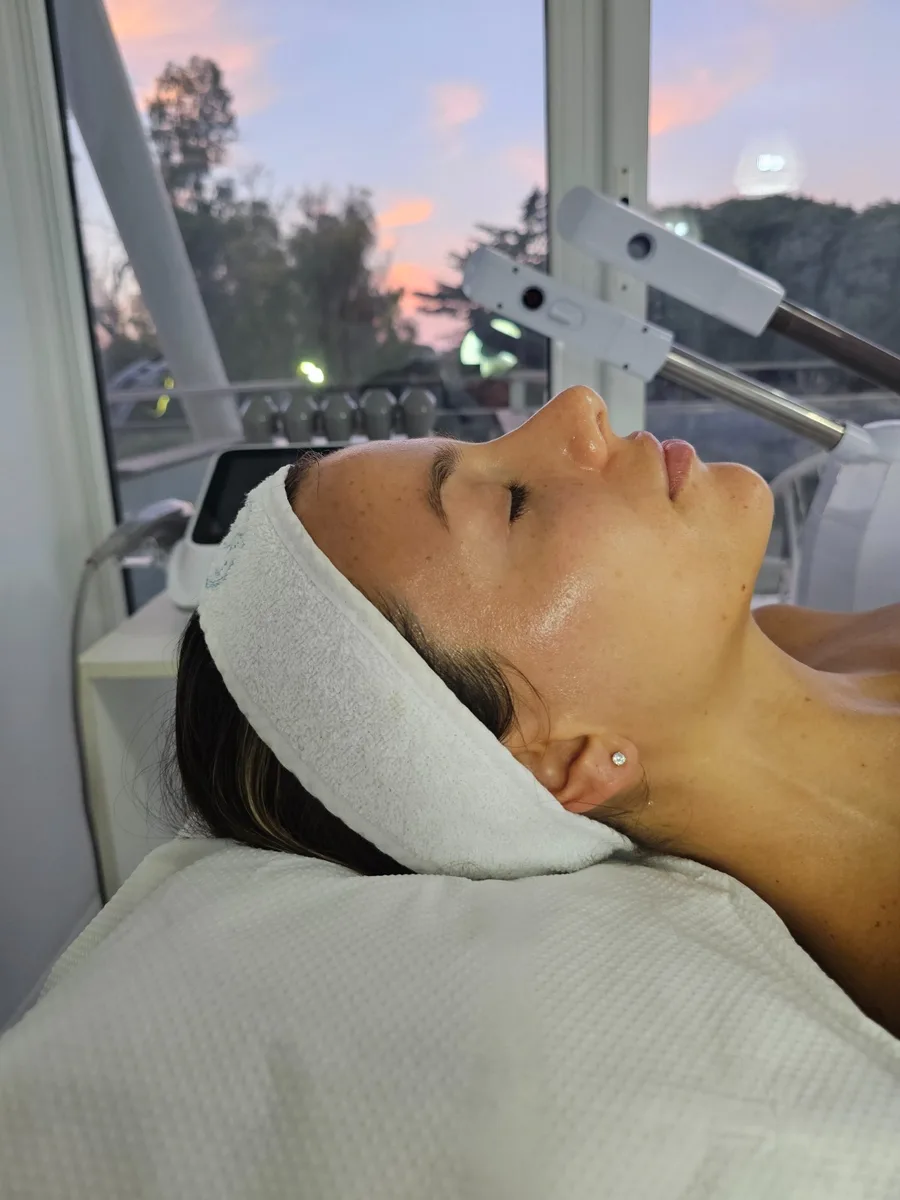 Limpieza + Baby Face + Microneedling