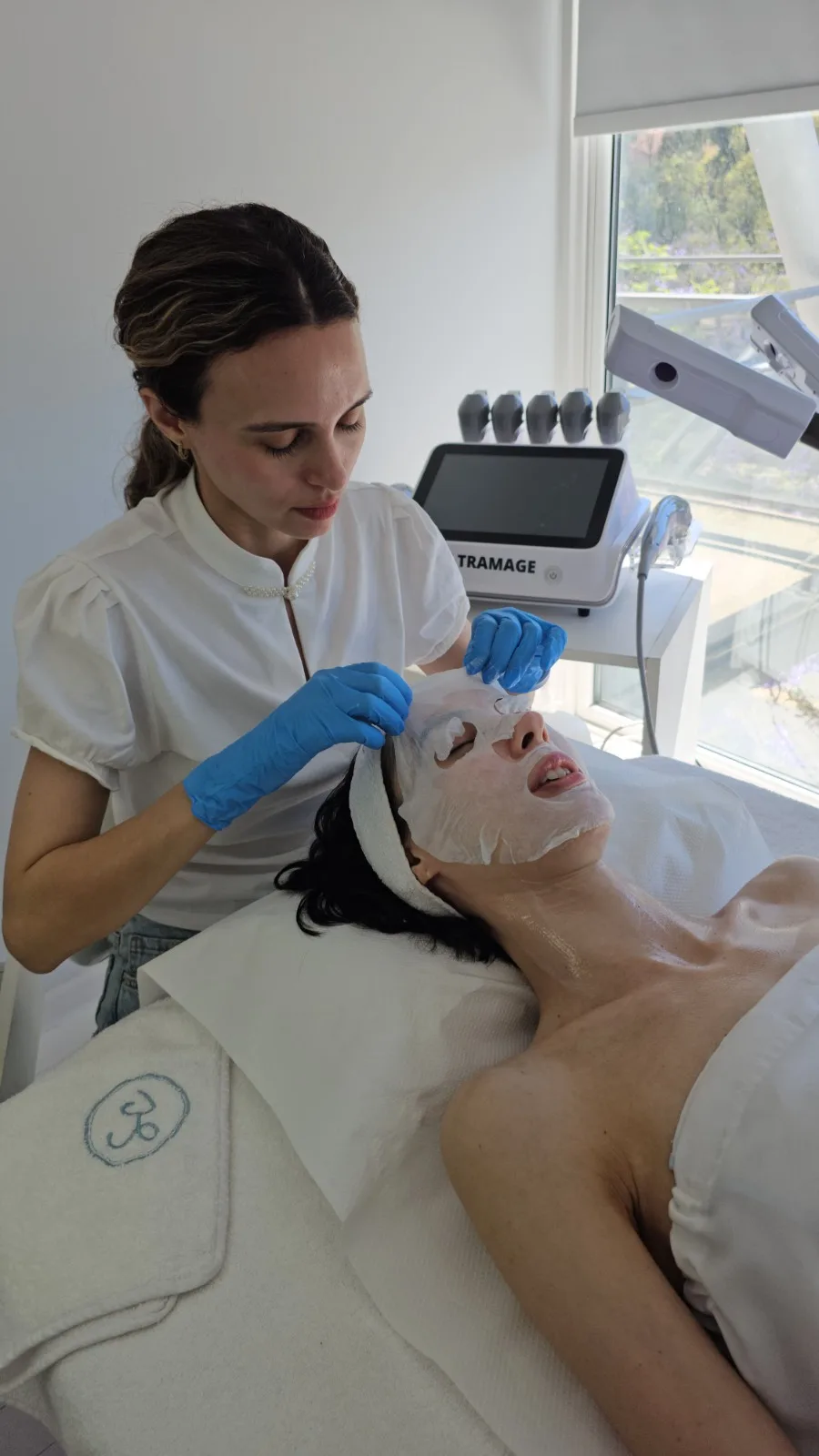 Limpieza + Dermaplaning + Peeling