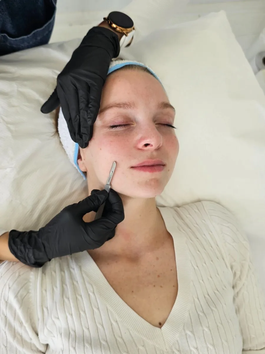 Limpieza + Dermaplaning